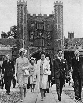 Adulyadej Prints: King Bhumibol Adulyadej and Queen Sirikit visit Cambridge