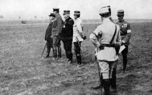 Visits Prints: Kitchener visits the French front