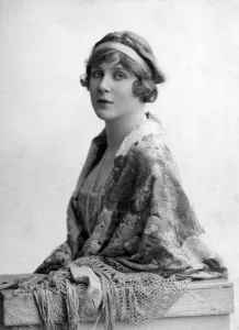 Viscountess Prints: Lady Diana Cooper (1890-1981)