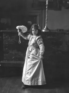 Child Hood Prints: Lady Elizabeth Bowes-Lyon