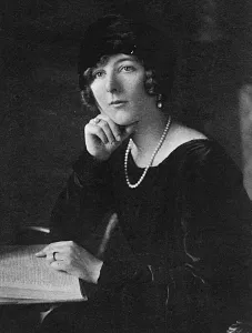 Bolter Prints: Lady Idina Wallace
