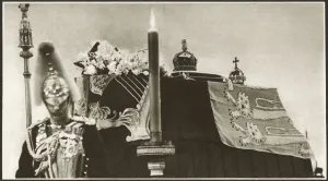 Cavalry Prints: The late King George VI lies in State at Westminster Hall