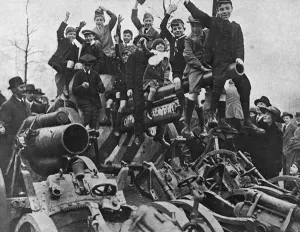 Climbing Prints: London children on Armistice Day