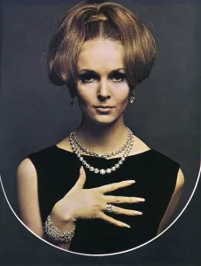 Jewels Prints: London Life jewels presentation