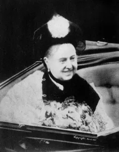 Smiling Prints: Her Majestys Gracious Smile