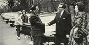 Director Prints: Managing Director of Welbeck Minicabs accepts new fleet cars