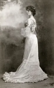 1901 Prints: The Marchioness of Downshire, nee Miss Evelyn Foster