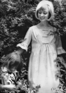 Motherhood Prints: Maternity dress by Maternally Yours, 1964