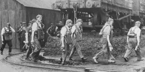 Parties Prints: Members of the rescue parties at Gresford Colliery, Wales