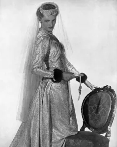 Veil Prints: Mercia wedding dress, 1953