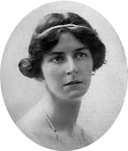 Elsie Prints: Miss Elsie Mathews, now the new Lady Burke, 1915