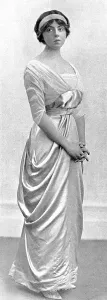Nurse Prints: Miss Felicity Tree, 1915