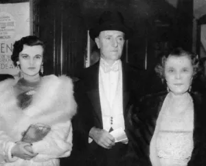 Argyll Prints: Mrs Charles Sweeny with her parents