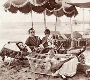 Dec18 Prints: Mrs Ingram (Dorothy Caruso) on the Venice Lido beach