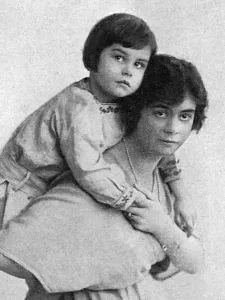 Snell Prints: Mrs Lecky Pike (Olive Snell) and daughter