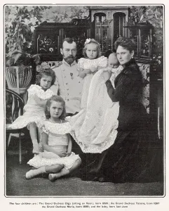 Group Prints: Nicholas II and his family 1901