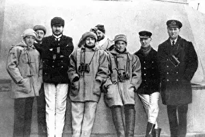 Images Dated 2nd January 2005: Officers of the Dreadnought wearing war winter kit for active service