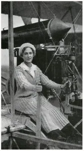 Aeroplane Prints: Pauline Chase