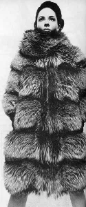 Swinging Prints: What People Are Wearing - Pamela Colin