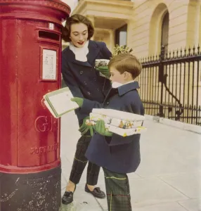 Parcels Prints: Posting Christmas parcels