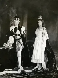 Viscountess Prints: Prince Edward and Princess Mary at the 1911 coronation