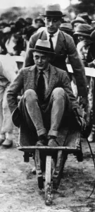 Wheelbarrow Prints: Prince of Wales & Louis Mountbatten in Malta