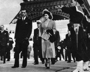 Mayor Prints: Princess Elizabeth in Paris