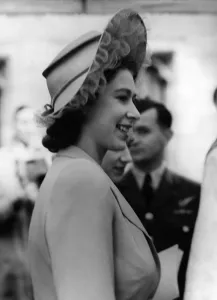 Unveiling Prints: Princess Elizabeth training at Westminster Abbey