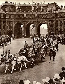 D River Prints: Princess Elizabeths Wedding - Procession - Admiralty Arch