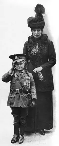 Cute Prints: Queen Alexandra with top fundraiser Jeannie Jackson, WW1