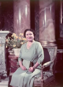 Bowes Prints: Queen Elizabeth, 1942