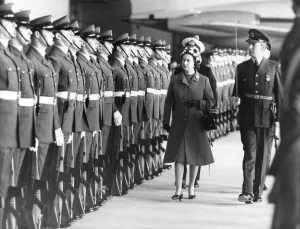 1971 Prints: Queen Elizabeth II visits RAF Brize Norton, 1971