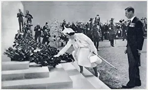 King Prints: Queen Elizabeth spontaneously placing a single poppy upon the wreath previously laid by the King at the Australian War