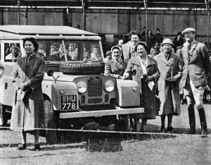 Smiles Prints: The Queen with a Land-Rover at Badminton Horse Trials