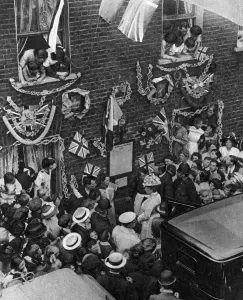 Remembrance Prints: Queen Mary inspecting tribute to East End patriotism