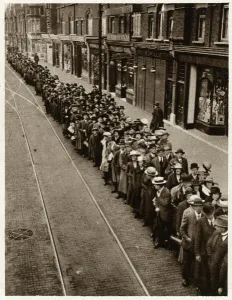 Tram Prints: Rail Strike, queing for the tram-car 1919