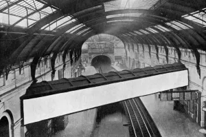 Platforms Prints: The River Westbourne running through Sloane Square tube stat