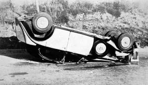 Accident Prints: Rolls Royce car accident