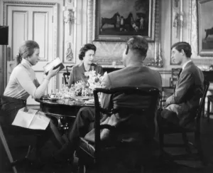 Anne Prints: Royal family having lunch