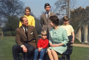 Anne Prints: Royal family at Windsor, 1968