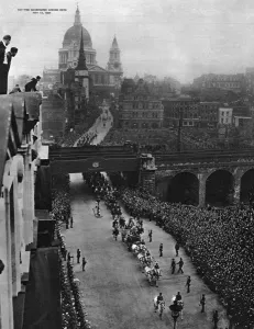 Landau Prints: Royal procession leaving St Pauls Cathedral, London