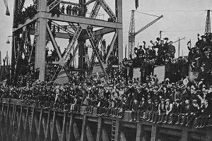 Builders Prints: Royal visit to Clydeside