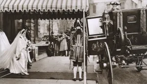 Gloucester Prints: Royal Wedding 1935 - Bride on her way to Buckingham Palace