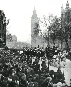 Pageantry Prints: Royal Wedding 1947 - procession to the Abbey