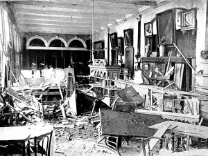 Saloon Prints: A Scarborough Hotel wrecked by German shells: The devastated saloon of the Grand
