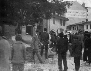 Austria Prints: Serbian houses attacked