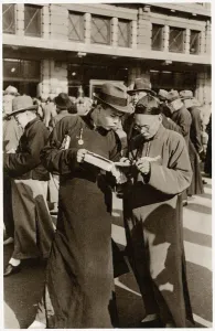 Traditional Prints: Shanghai Races - studying the form-book