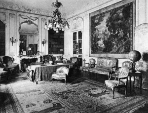 Park Prints: Sir Philip Sassoons home, 25 Park Lane: the library