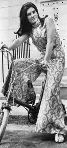 Pattern Prints: Sixties patterned silk culotte suit