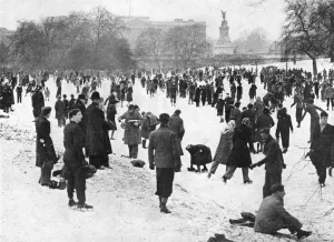 Ponds Prints: Skating on St. Jamess Park lake during winter of 1947